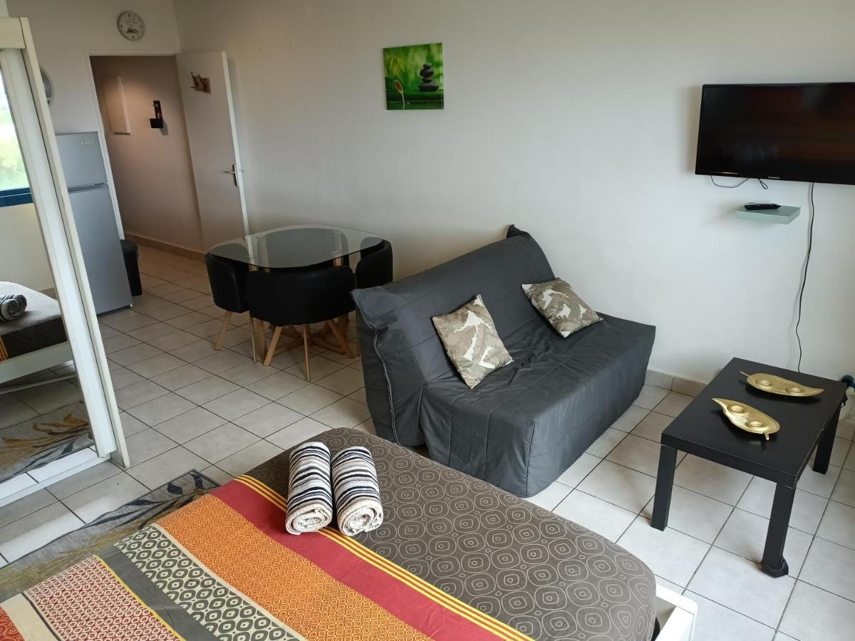 Entre Mer Et Montagne, Appartement Climatise, Vue Mer, Wifi Sainte-Marie Bagian luar foto