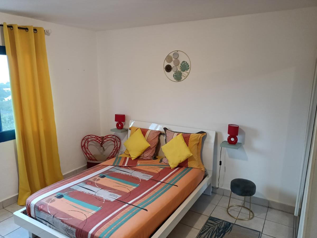 Entre Mer Et Montagne, Appartement Climatise, Vue Mer, Wifi Sainte-Marie Bagian luar foto